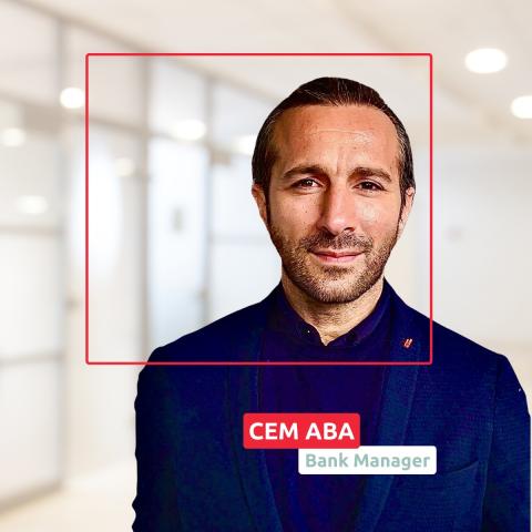 [FR/NL]
Cem a rejoint bpost en juin 2025 après 25 ans passés dans le secteur du tourisme. Aujourd